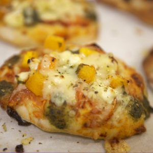 Mini Pumpkin and Goats Cheese Pizza (6pcs)
